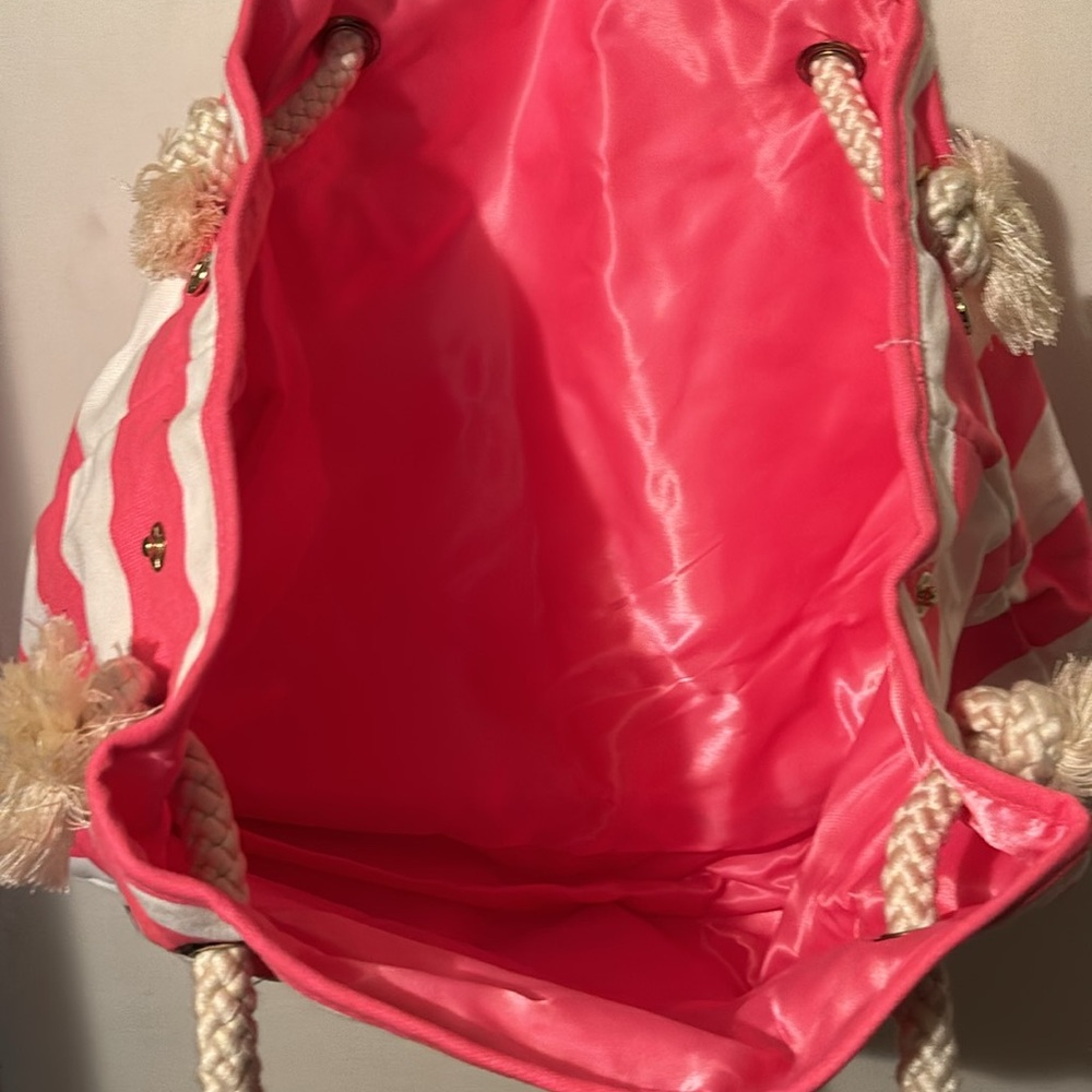 Victoria’s Secret Take me to the Beach bag - Picture 4 of 4